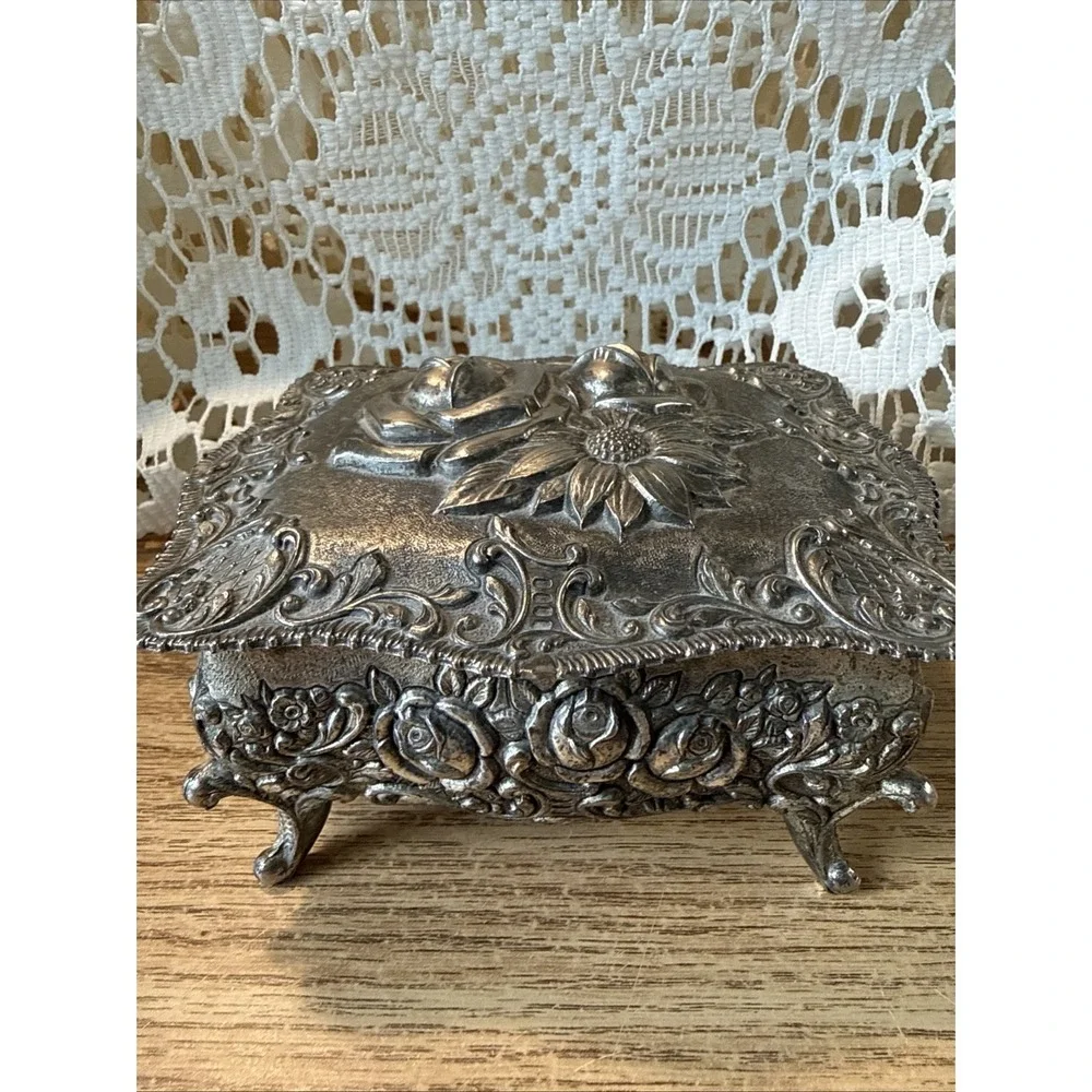 Vintage Jewelry Box Silver Tone Floral Roses Red Lining Trinket Footed Japan 5